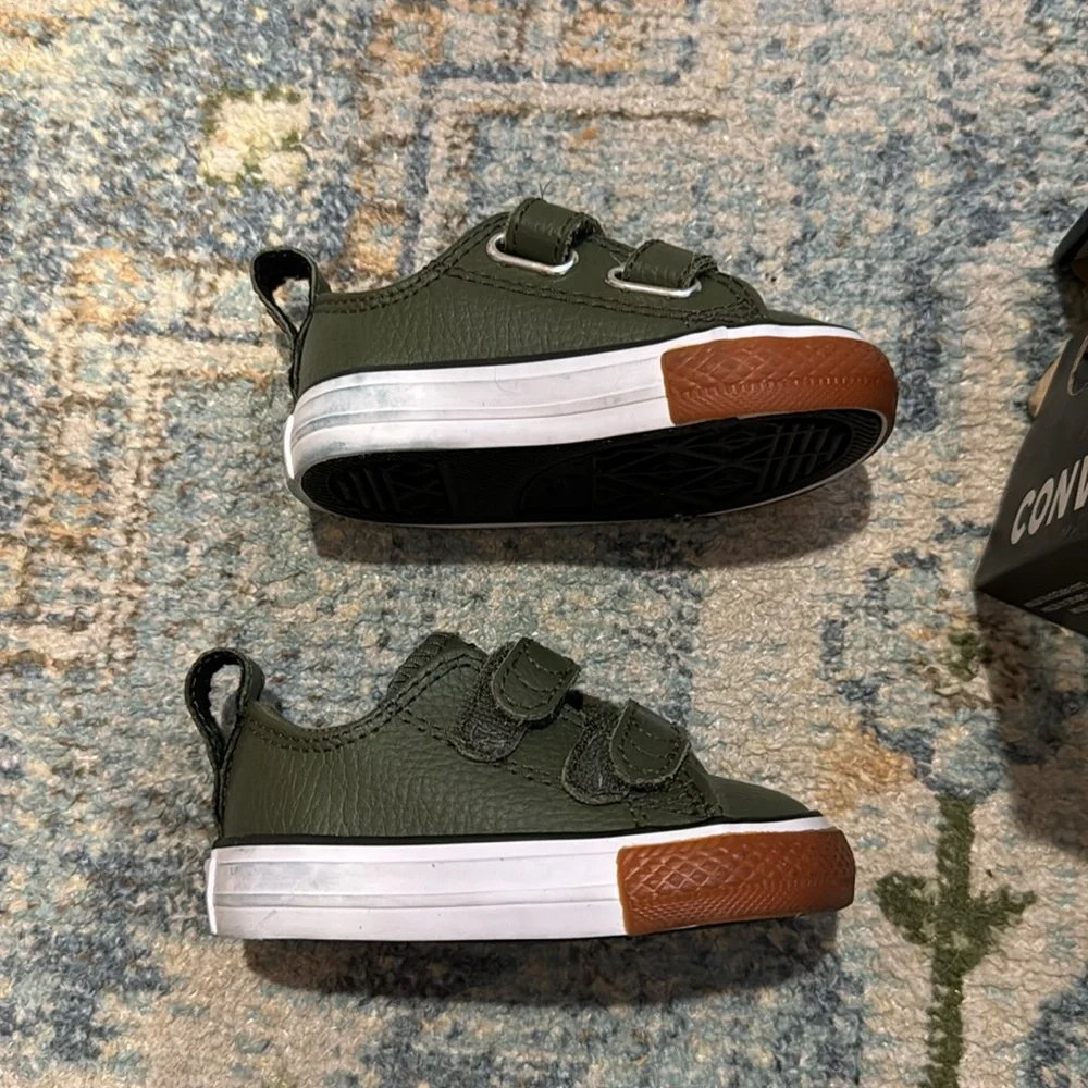 Converse Kids Olive Green Double Velcro Sneakers with Gum Sole